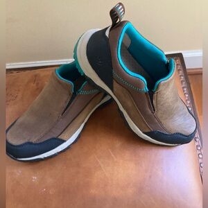 Ariat Women’s Skyline Hiking Slip on 8